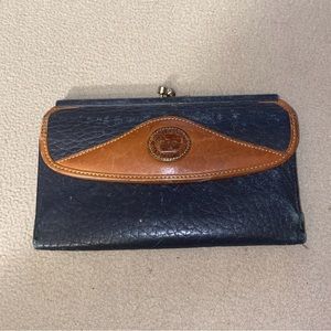 BTG Dooney & Bourke black tan leather wallet coin pouch kiss lock closure snap